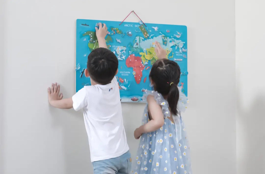 Magnetic World Map Puzzle + Dry Wipe Board