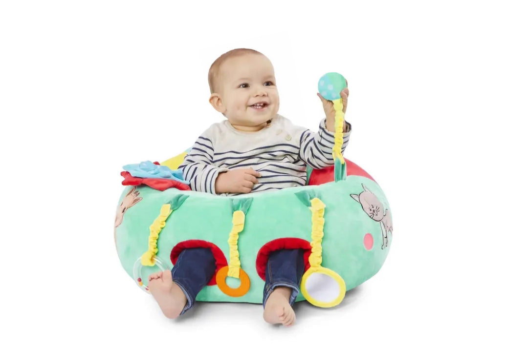 Sophie La Giraffe Baby Seat And Play Set